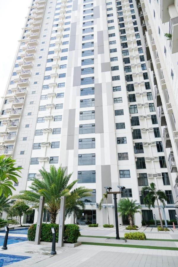 Ezeniel'S Place At Horizons 101 Condominium Cebu Stadt Exterior foto