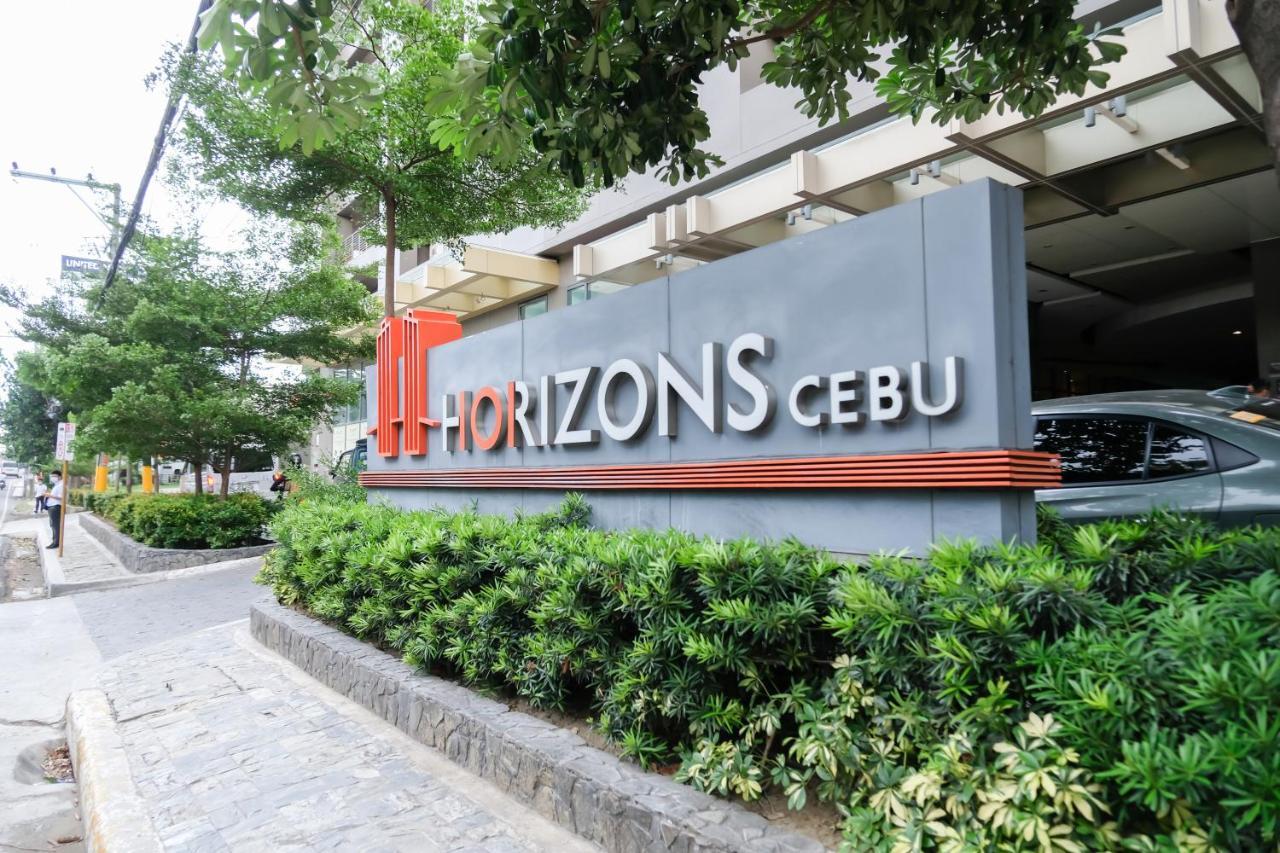 Ezeniel'S Place At Horizons 101 Condominium Cebu Stadt Exterior foto